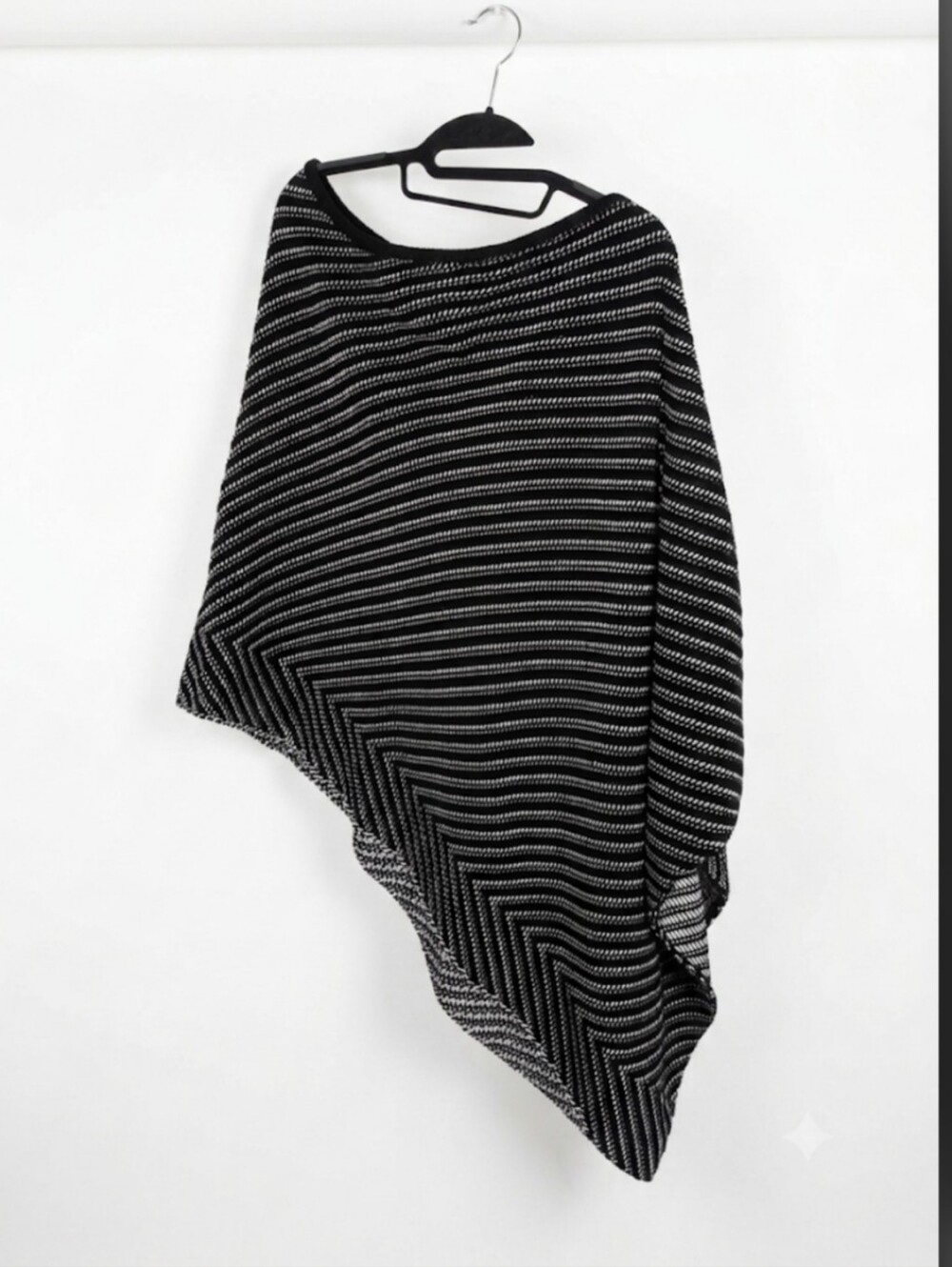 Chico's Black and White Chevron Knit Poncho